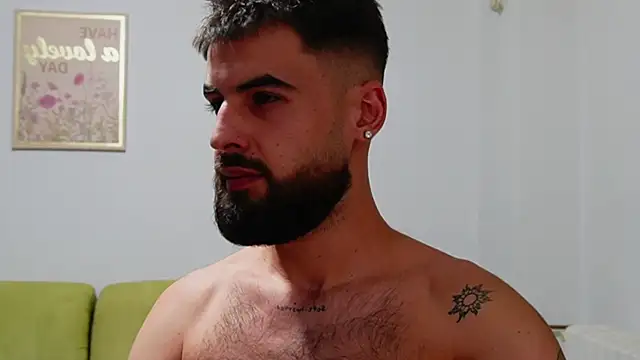 HairyRobxxx: онлайн-секс-чат