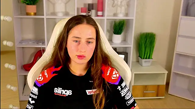 XXX chat uživo modela NadinnL