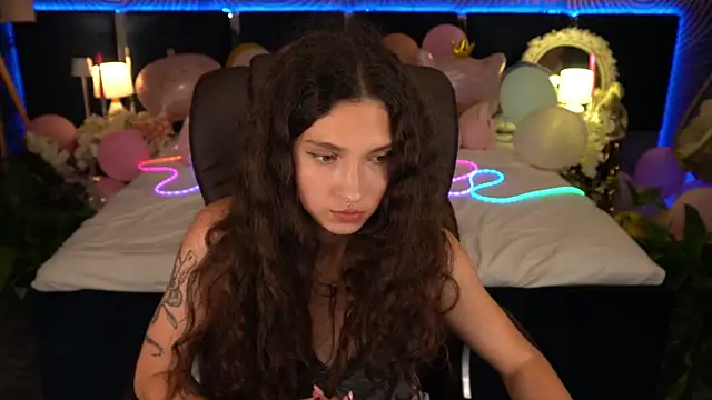 Chat +18 de BabyFlowerr ao vivo