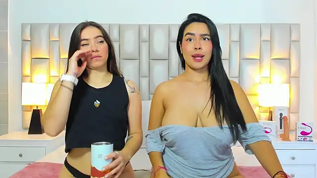 Chat XXX ao vivo de paola_katy_dicks