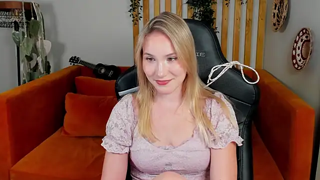 ElaraVoltage – Live XXX-chat