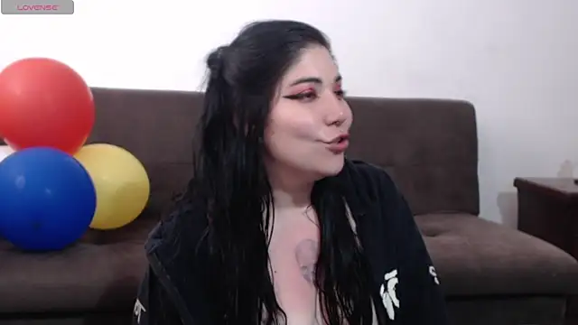 sharonnleon 现场XXX聊天