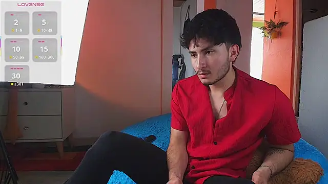 santyago_taylor Live XXX-Chat