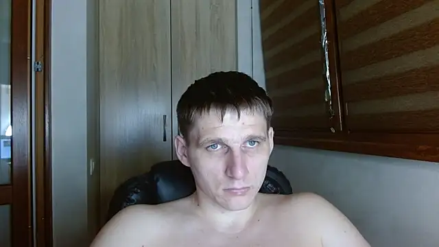 Poliglotjoe1 Chat XXX live