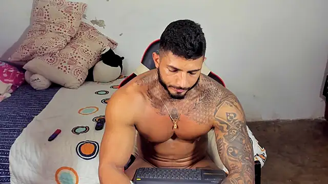 دردشة JackMclain الجنسية المباشرة