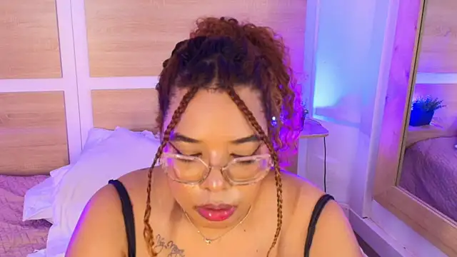 Your_big_ebony_goddness Live XXX-Chat