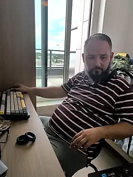 Hairy_bear86's Live XXX Chat