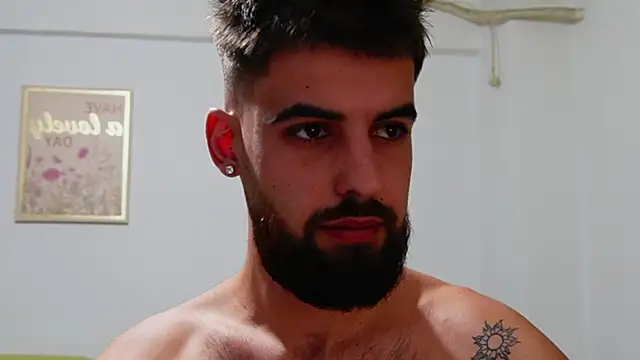 Chat +18 de HairyRobxxx ao vivo