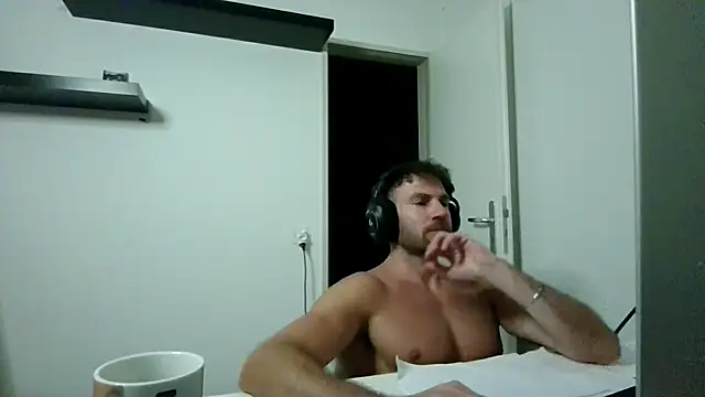 Вебкам-шоу alpha-hunk