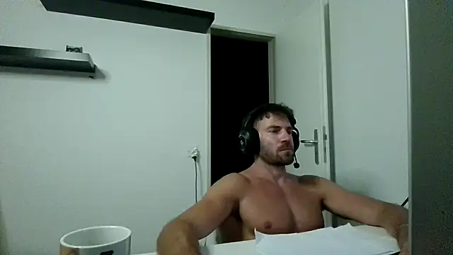 alpha-hunk – Live XXX-chat