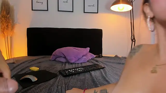 Bonny_and_carrot's Live XXX Chat