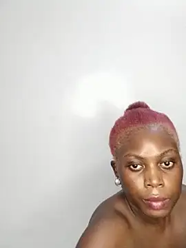 Chat +18 de booty_queen8 ao vivo