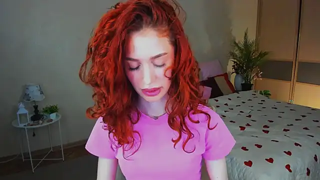 Онлайн чат XXX ChristinaConteeree