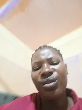 TrishaKalid's Live XXX Chat