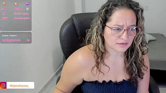 alejandra_milf_ 라이브 XXX 채팅