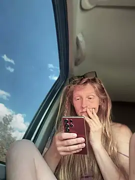 GoldenFlameGoddess' Live XXX Chat