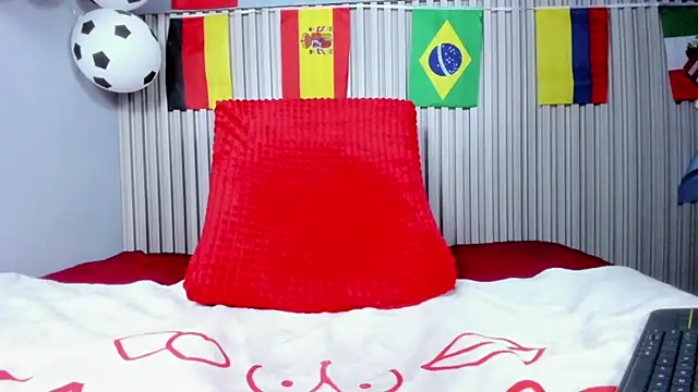 Онлайн чат XXX vicky_fant4sy