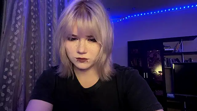 Chatroom XXX en direct de HelloKinki