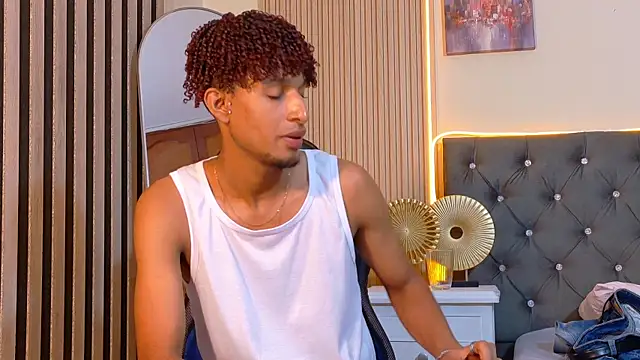 Chat XXX en directo de Alex_Bloom