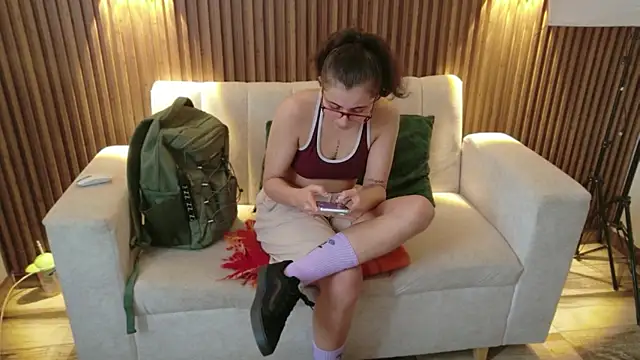 Chat +18 de feelena_mysoull ao vivo