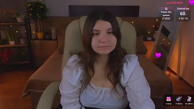 Viola__Shy live XXX chat