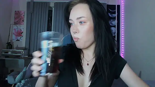cutefrendlyuser live XXX chat