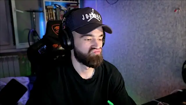 _Serious_Man Chat XXX live