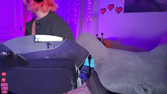 Živý XXX chat Angel-Lewd-Cake