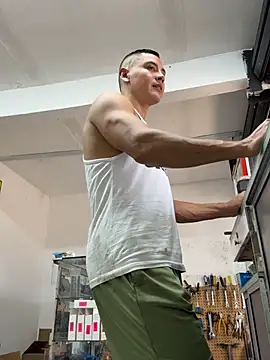 Paul22cm-'s Live XXX Chat
