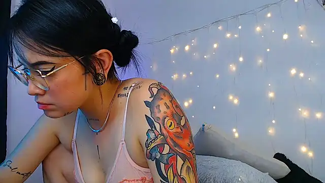 Isa_Maiden1 Obrolan Langsung XXX