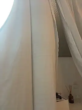 XXX chat uživo modela MiaBlonde1