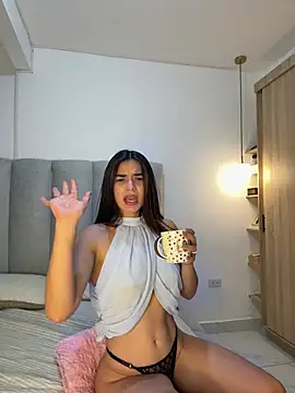 Chat XXX ao vivo de Valentina_lux1