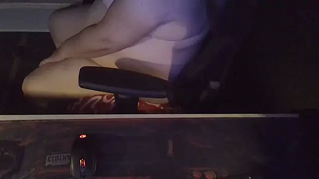 Silvia2277's Live XXX Chat