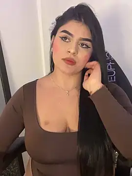 Kariina__69's Live XXX Chat