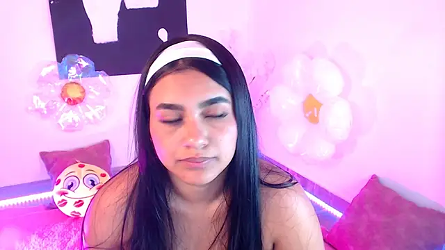دردشة Sami-Queen الجنسية المباشرة