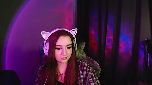 Chat +18 de Celia_Sensual_ ao vivo