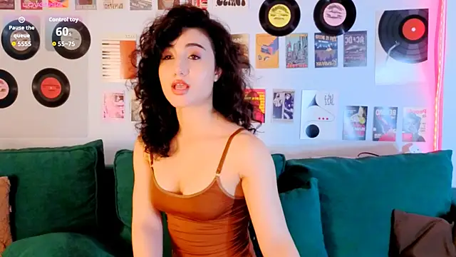 Maya_Rogerss' Live XXX Chat