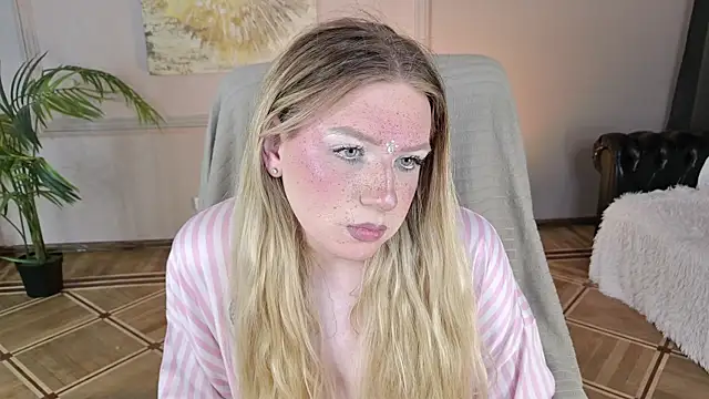 Jes_Solar élő XXX-chatje