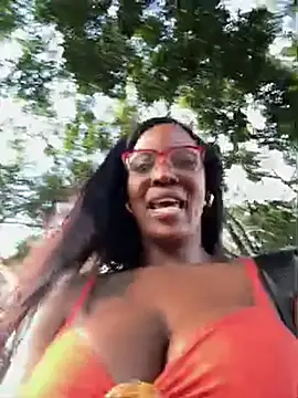 Bustykeyla Show in webcam