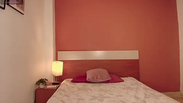 Meganlux1 现场XXX聊天