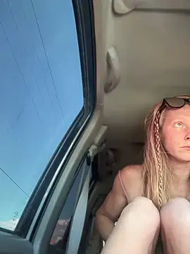 Czat XXX na żywo – GoldenFlameGoddess