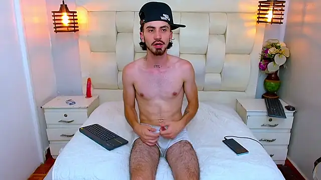 Lucas_Knight Live XXX Chat