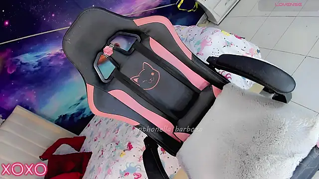 Czat XXX na żywo – Nella_Dolls