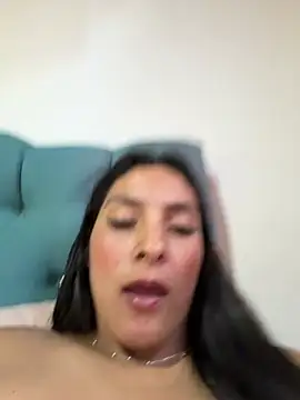 Cami_Leon2 Chat XXX in diretta