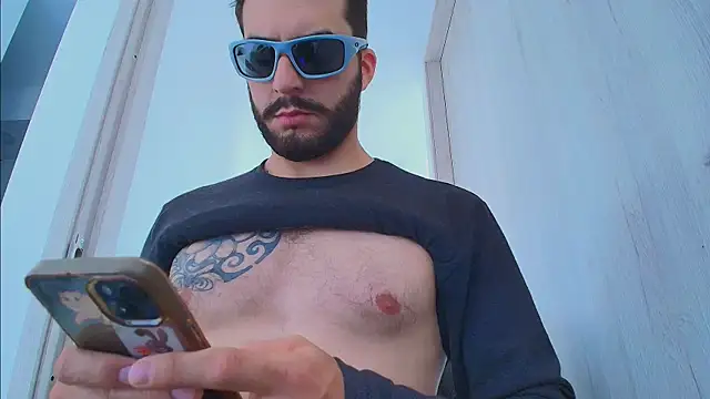 thomas_gun Live XXX-chat