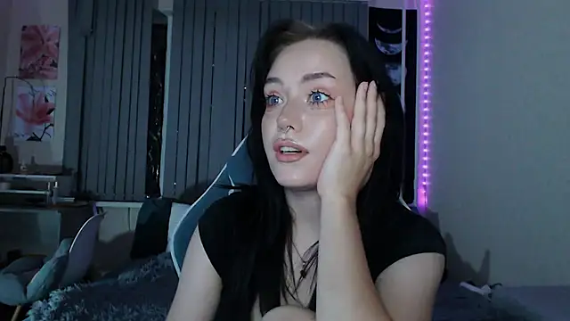 cutefrendlyuser Chat XXX in diretta