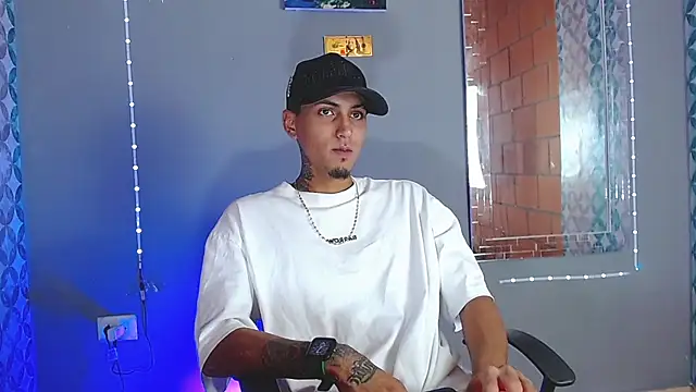 Chat +18 de Liam_lee ao vivo