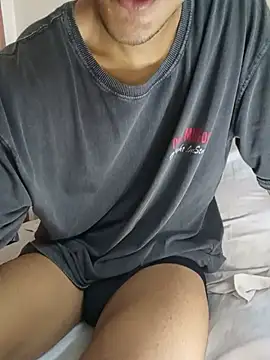 skinny_raj Adlı Modelin Web Kamerası Şovu