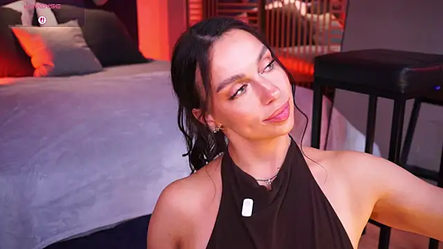 LunaNight Adlı Modelin Canlı XXX Sohbeti
