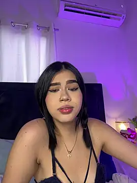 Lily_Woodz's Live XXX Chat